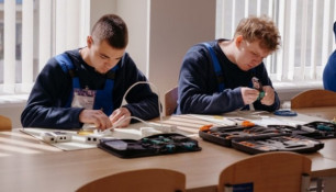 Студентам професійних коледжів оплачуватимуть роботу під час виробничої практики