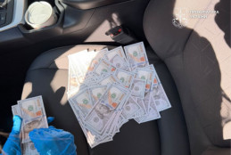 У Дніпрі викрили схему фіктивного бронювання для виїзду за кордон за 8,5 тис. доларів