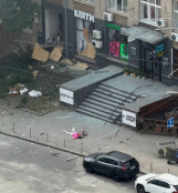 У Києві БпЛА влучив у парковку біля бізнес-центру, загинули троє людей