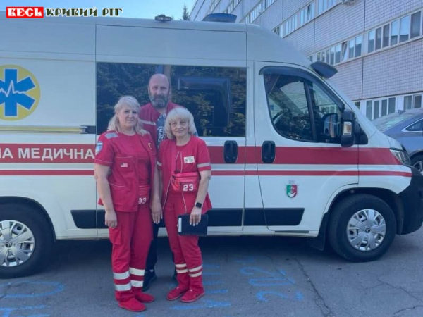 Бригада ЕМД прийняла пологи вдома у жінки в Криворізькому районі