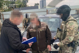 11,5 тисячі доларів за «безпечний» перехід до Румунії: двом організаторам у Дніпрі оголосили підозру