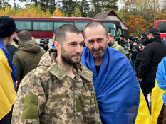 270 людей повернулися додому: серед звільнених — захисники Маріуполя й п’ятеро, кого вважали загиблими в Оленівці