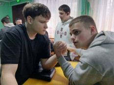Абсолютний чемпіон України з армрестлінгу готується до світової першості в Індії: у Кривому Розі провели «Козацький степ-26»
