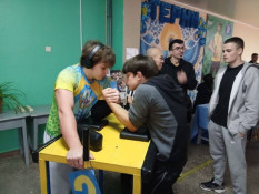 Абсолютний чемпіон України з армрестлінгу готується до світової першості в Індії: у Кривому Розі провели «Козацький степ-26»