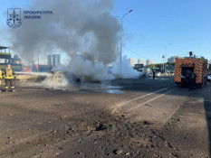 Дрон упав на трасу Київ – Одеса поблизу Чабанів: є загиблі й поранені, горіли цивільні авто