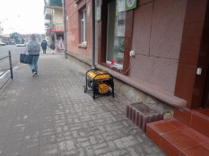 Генератор занадто близько до вікон: за порушення пожежних правил — штраф до 3400 грн