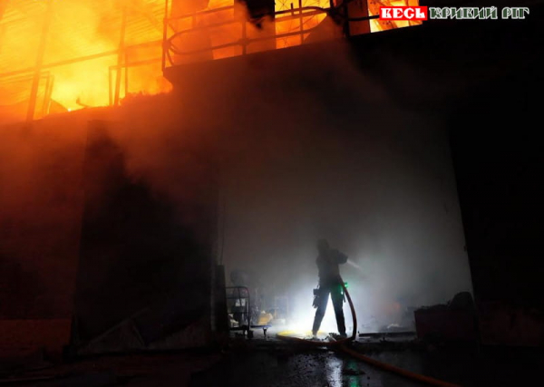 Пожежа в Оболонскому районі Києва після удару БПЛА