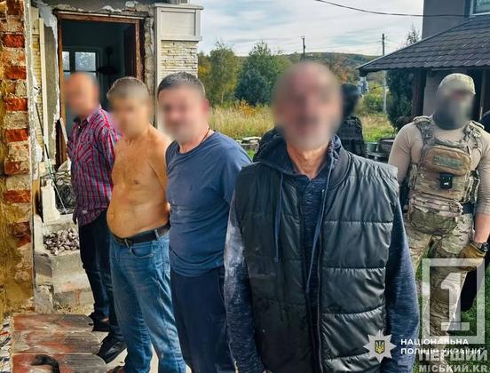Канабіс відправляли по всій Україні: правоохоронці ліквідували масштабну міжрегіональну мережу наркозбуту
