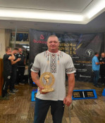Криворіжець Олексій Кравець виборов чотири золоті медалі на міжнародних ветеранських змаганнях