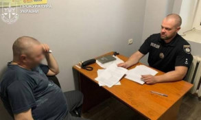 На Чернігівщині судитимуть матір, яка передавала 7-річну доньку для наруги: прокуратура вимагає для кривдника довічного терміну