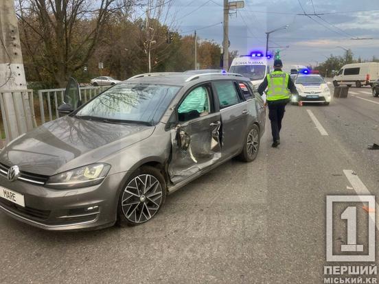На швидкості влетів у вантажівку: у Кривому Розі на Дніпровському шосе сталася ДТП за участі легковика та фури