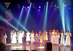 Палац культури «Центральний» відкрив 61-й сезон: повна зала, дитячі голоси й надія на мирний рік