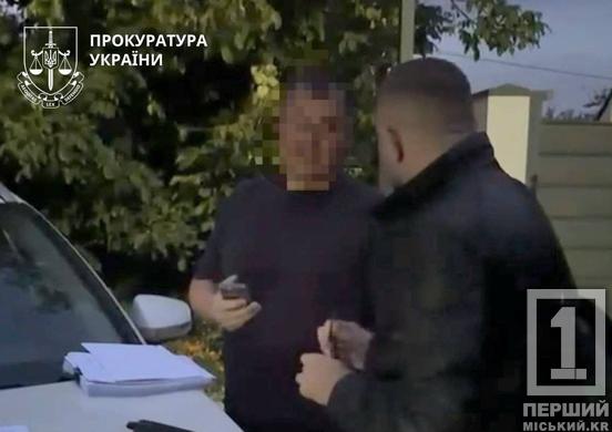 Продав 15 позашляховиків для армії: правоохоронці Дніпропетровщини викрили схему торгівлі гуманітарними авто