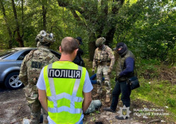 Продав шість одиниць зброї та понад 3,5 тисячі набоїв за 250 тисяч гривень — у Дніпрі затримано підозрюваного