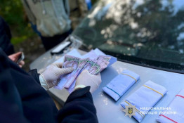 Продав шість одиниць зброї та понад 3,5 тисячі набоїв за 250 тисяч гривень — у Дніпрі затримано підозрюваного