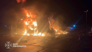 Росіяни атакували цивільне підприємство на Рівненщині: загинув чоловік, виникла пожежа
