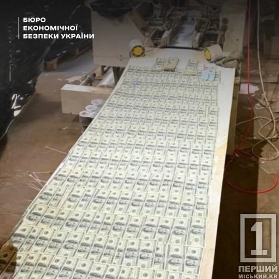 Серед підозрюваних до роботи – мешканці Дніпропетровщини: поліція накрила цигаркову фабрику, яка виробляла 50 тисяч пачок за добу