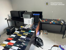 У Дніпрі правоохоронці припинили діяльність шахрайських call-центрів