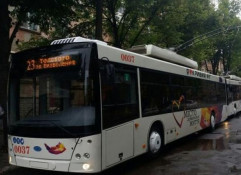 У Кривому Розі через ремонтні роботи сьогодні з 10.00 до 15.00 тимчасово призупинено рух тролейбусів
