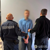 Викрав готівку з готельної каси: на Закарпатті правоохоронці затримали нетверезого криворіжця