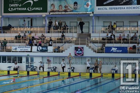 Золото, срібло та норматив КМС: плавці криворізької ДЮСШ №7 успішно виступили на обласному чемпіонаті